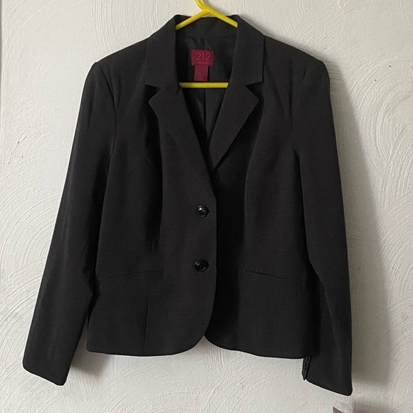 New 212 Collection Women’s Size 15 Jacket-Coat Two Button Up - Picture 2 of 8